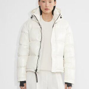 Aritzia The Super Puff™ Shorty